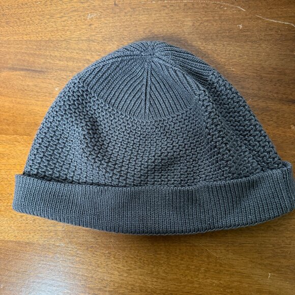 An Original Penguin by Munsingwear Gray Knit Beanie Hat - Picture 3 of 3